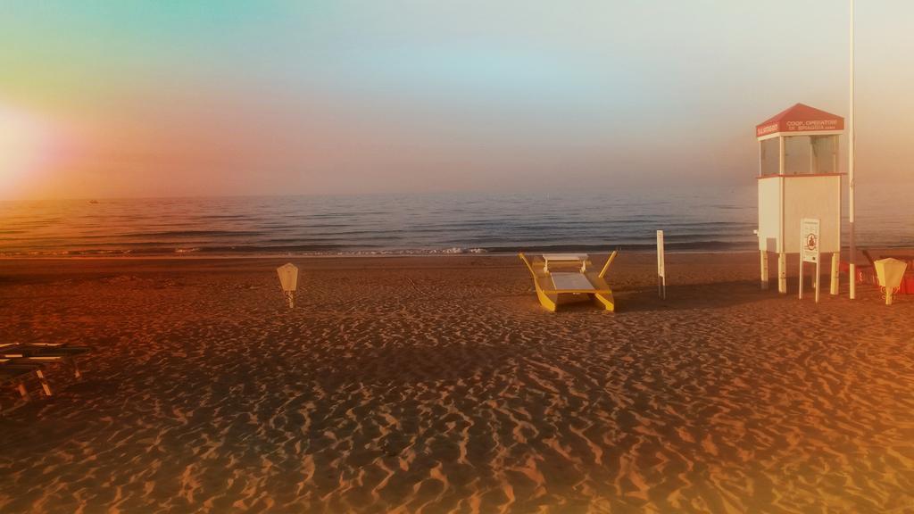 Hotel Camelia Ρίμινι Εξωτερικό φωτογραφία